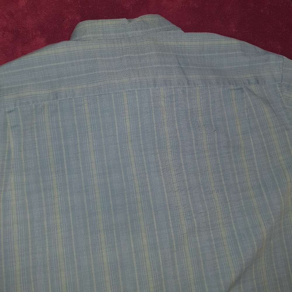 Men's Van Heusen Premium XXL Short Sleeve Casual Shirt Blue Striped 18 ½ Neck - Picture 3 of 9